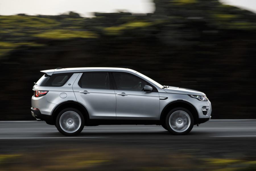  Land Rover Discovery Sport HSE Luxury 2015 года  (фото 39 из 62)